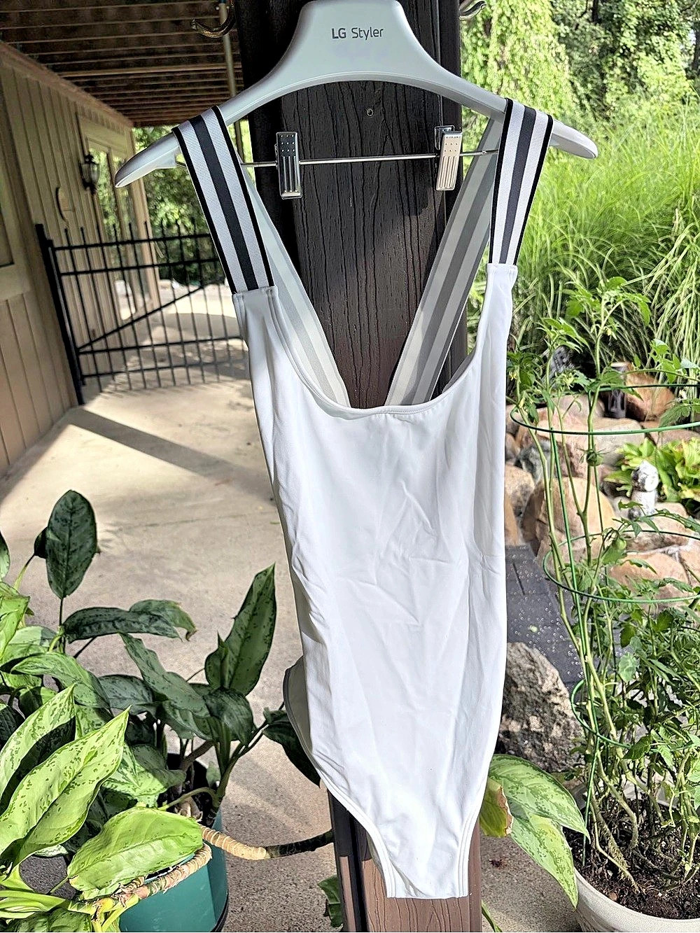 Calvin Klein Cross Back Straps One-Piece Swimsuit White & Black XL